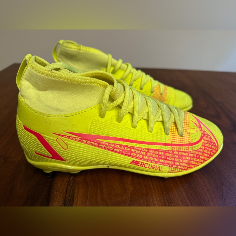 Nike Mercurial Vapor soccer cleats